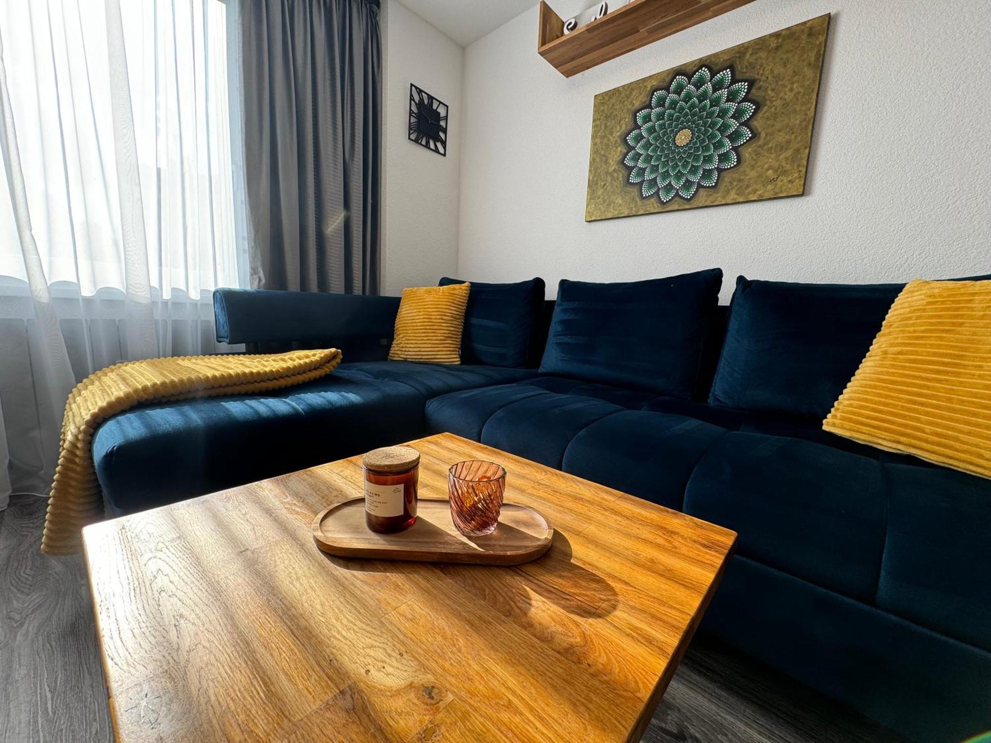 Apartman Piccoladuo V Banskej Bystrici บันสกาบิสตรีตซา ภายนอก รูปภาพ